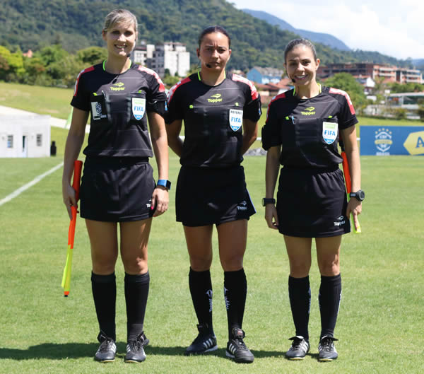 Neuza Inês Back, Edina Batista e Tatiane Sacilotti. Foto: Kin Saito / CBF