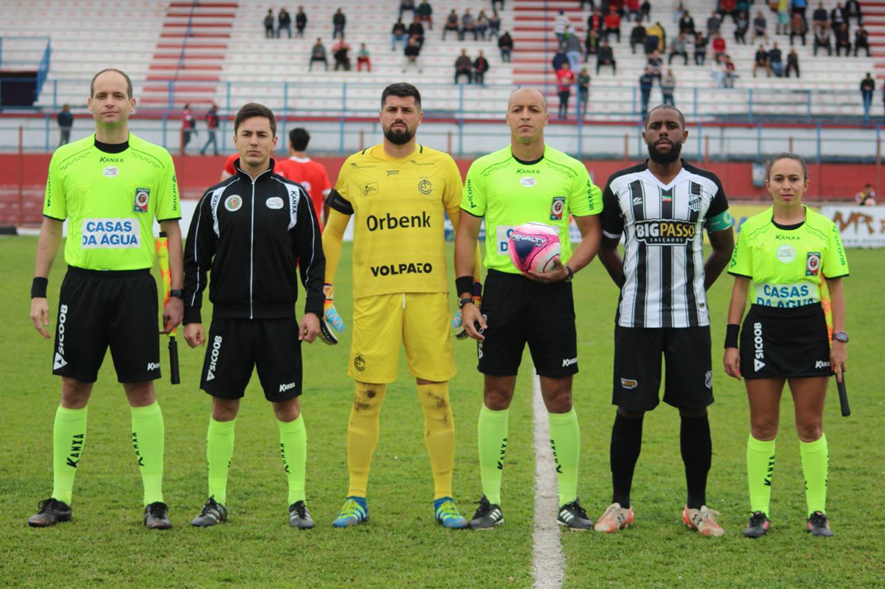 José Roberto Larroyd, Juliano Nixon, Marcos Vinícius Matias, Daiane Madeira Foto: Greik Pacheco